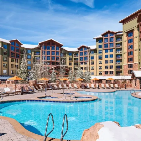 Studio Steps to Red Pine Gondola & Canyons Village Save 20% on 7 Nights!