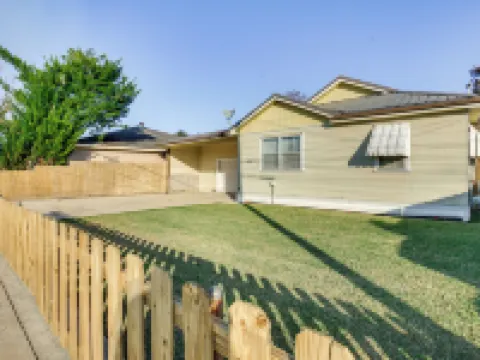 Walk to 1st Street: Family Home in Thibodaux! Hotel a Parrocchia di Lafourche