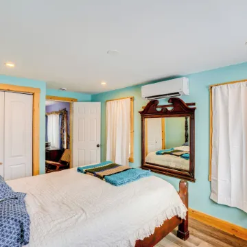 4 Mi to Dtwn Catskill: Mtn-view Home