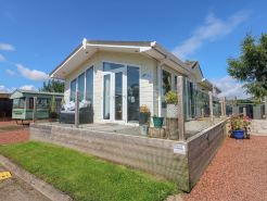 21 Hesket Park Huge Hot Tub Included Pet Friendly No Commercial Vans