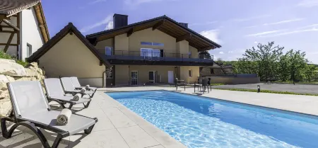 Logis Hotel Restaurant Keimberg Отели в г. Оберштейнбах