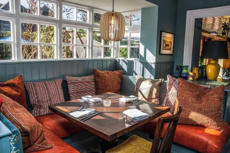 The Winning Post Отели рядом с достопримечательностью «Dramatica»