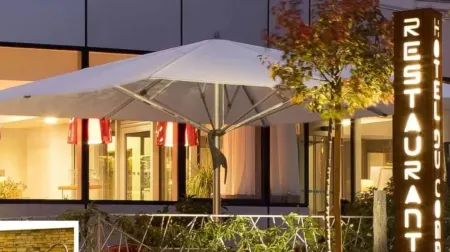 Hotel du Commerce Spa Отели в г. Гурдан-Полиньян