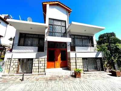 Konukzade OldTown Apart
