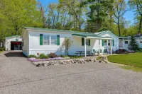 Tallman Lake Getaway w/ Dock, Kayaks & Boat - 3-Star