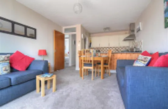 4 Bay View Court