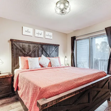 1 Mi to Silver Dollar City! Lake-View Family Haven
