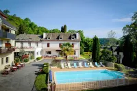 Logis le Vieux Logis Hotels in Sévignacq-Meyracq