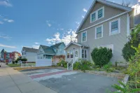 5 Mi to TD Garden: Quiet Medford Getaway!