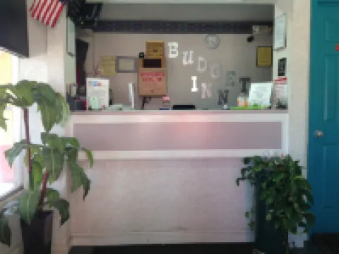 Budget Inn