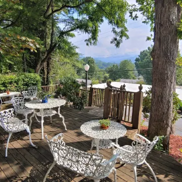 McKinley Edwards Inn