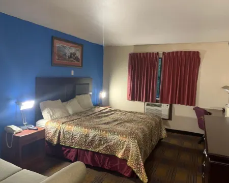 7 Star Inn Hotels in Marshfield