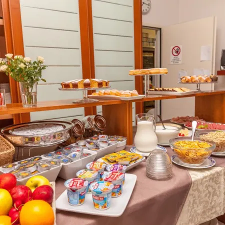 Hotel Colonna Отели рядом с достопримечательностью «Фаро»