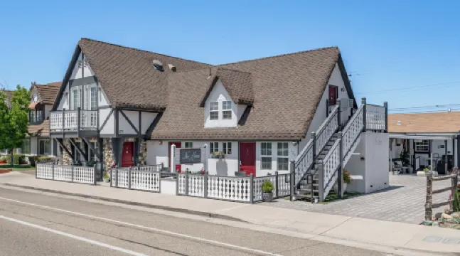 New Haven Inn Featured Photos