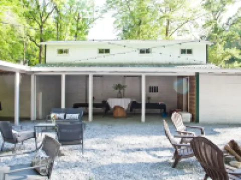 Valle Crucis Farm Hotels in Watauga