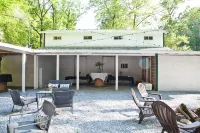 Valle Crucis Farm Hotel a Montezuma