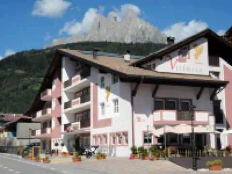 Hotel Garni Vittoria Hotels in Siror