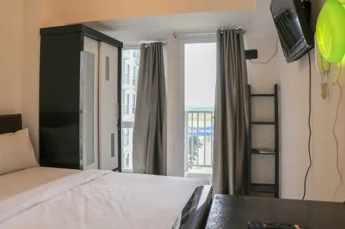 Comfy and Simply Studio Tokyo Riverside Pik 2 Apartment Hotels in Kosambi