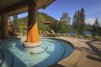 Tyax Lodge & Heliskiing Hotels in Squamish-Lillooet A