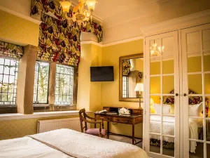 Fischers Baslow Hall - Chatsworth