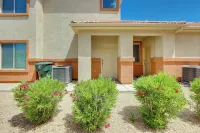 Mesquite Vacation Rental Condo w/ Resort Amenities - parkir