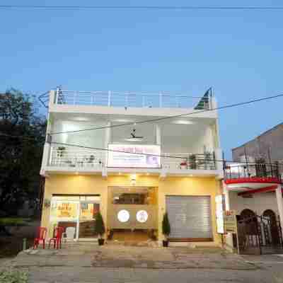 Virat Home Stay Hotel Exterior