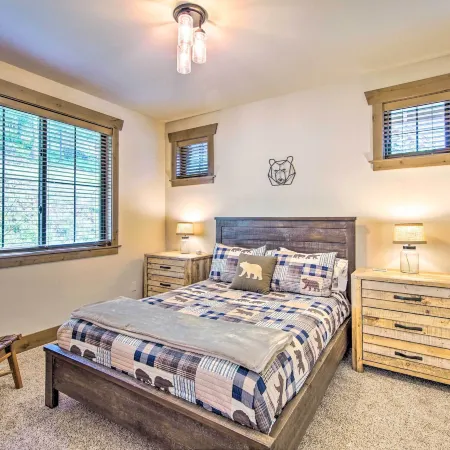 Pool Access: CLE Elum Mtn-View Cabin w/ Game Room