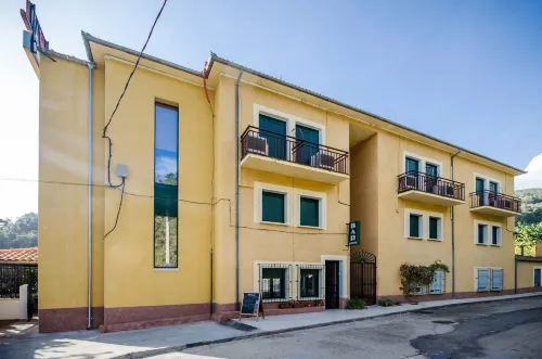 Hostal la Pastora Hotels in Candeleda