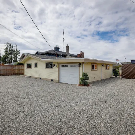 Birch Bay Vacation Home, Close to Beachfront Parks
