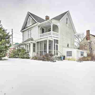 Spacious Getaway 7 Mi to Whitetail Slopes! Hotel Exterior