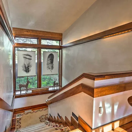 Sun Valley Estate w/ Private Pool, Theater & Gym