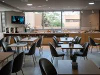 Dakar Hotel Hotels near Paseo Alameda