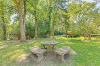 1 Mi to Dtwn Meridian: Historic Home w/ Porch!