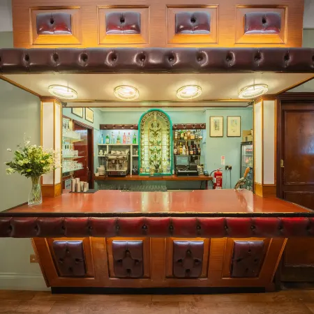 The Clarendon Hotel Отели рядом с достопримечательностью «Дептфорд»