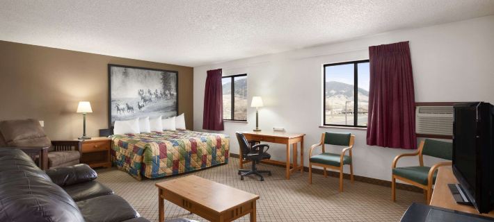 Super 8 by Wyndham Bozeman Hotels in Bozeman