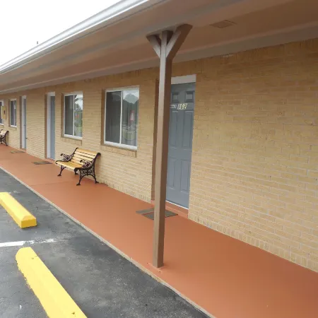 River Heights Motel