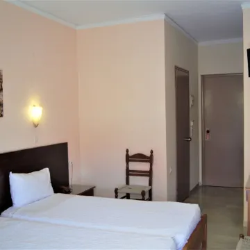 Brati - Arcoudi Hotel