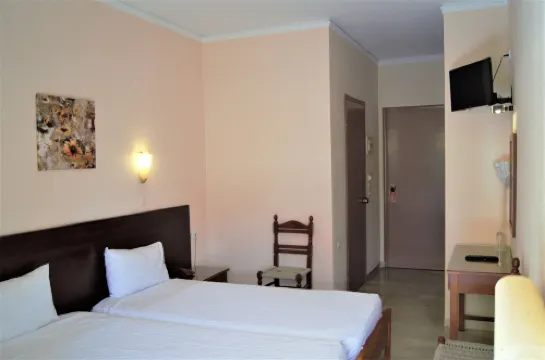 Brati - Arcoudi Hotel