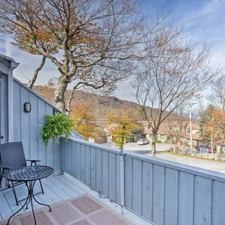 All-Season Base in Beech Mountain