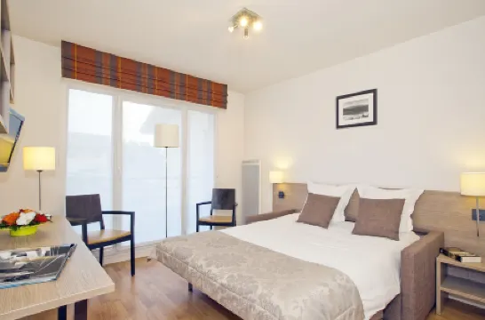 傑內夫普雷維森傑雷奧爾雷斯迪家