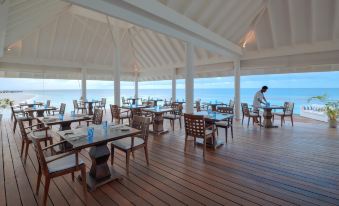 Diamonds Athuruga Maldives Resort & SPA