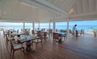 Diamonds Athuruga Maldives Resort & SPA Hotels in Moofushi