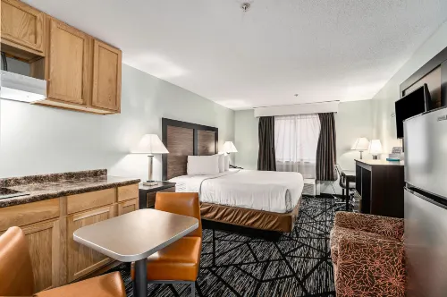 Baymont by Wyndham Grand Haven Hotels in Spring Lake