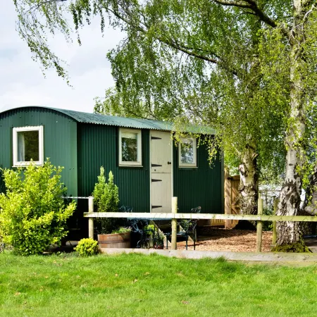 Hay and Hedgerow Glamping