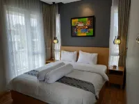 Valle Verde Villas Hotels in Cisarua