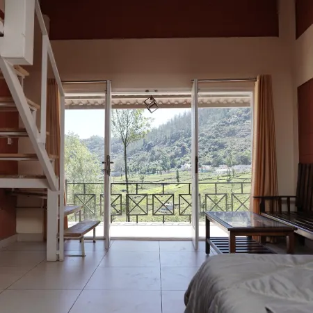 Tea Leaf Stays by Brown Tree Resorts