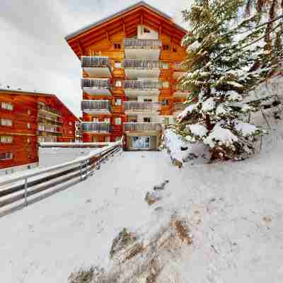 Apartment in Nendaz Near Cable Car Hotel Exterior