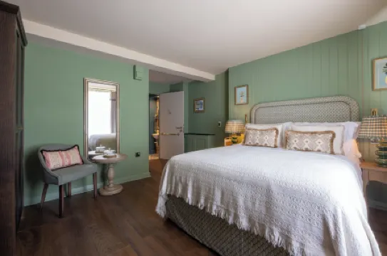 The George and Dragon - A Heartwood Inn