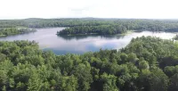 Peaceful Vintage 1920's Lakefront Red Log Cabin