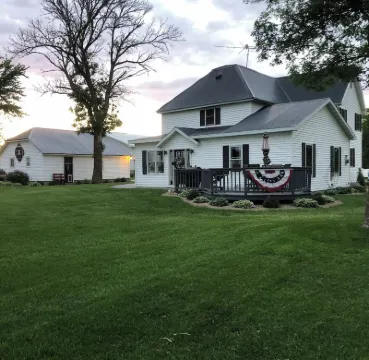 Within Walking Distance of Field of Dreams Movie Site/MLB STADIUM โรงแรมใน